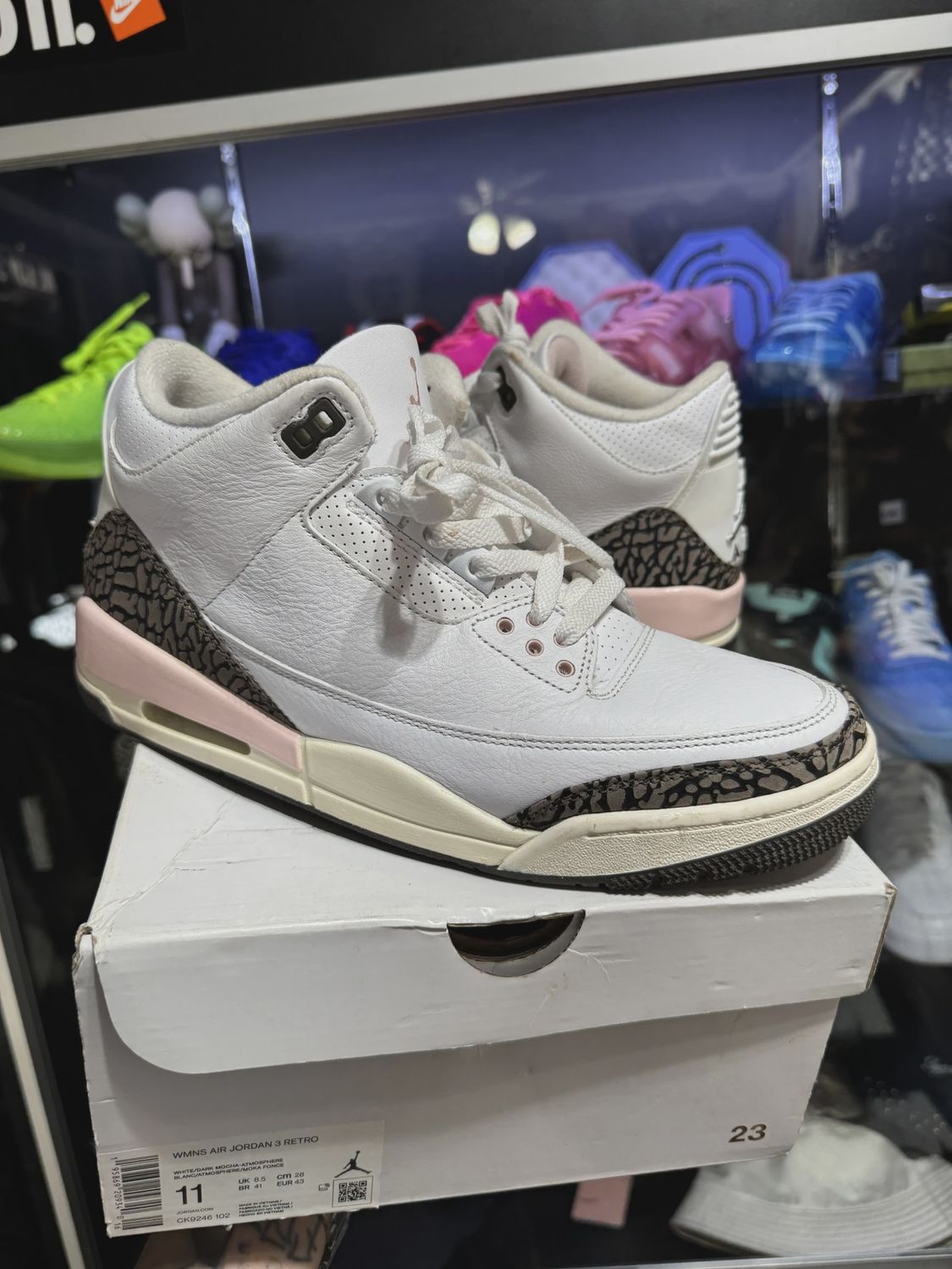 Air Jordan 3 Retro Neapolitan Dark Mocha (Women's) • Pre-Owned [7170]