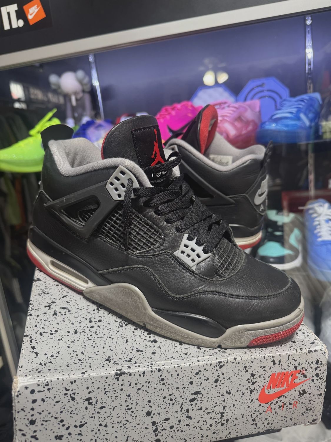 Air Jordan 4 Retro Black Red Reimagined • Pre-Owned [0633]