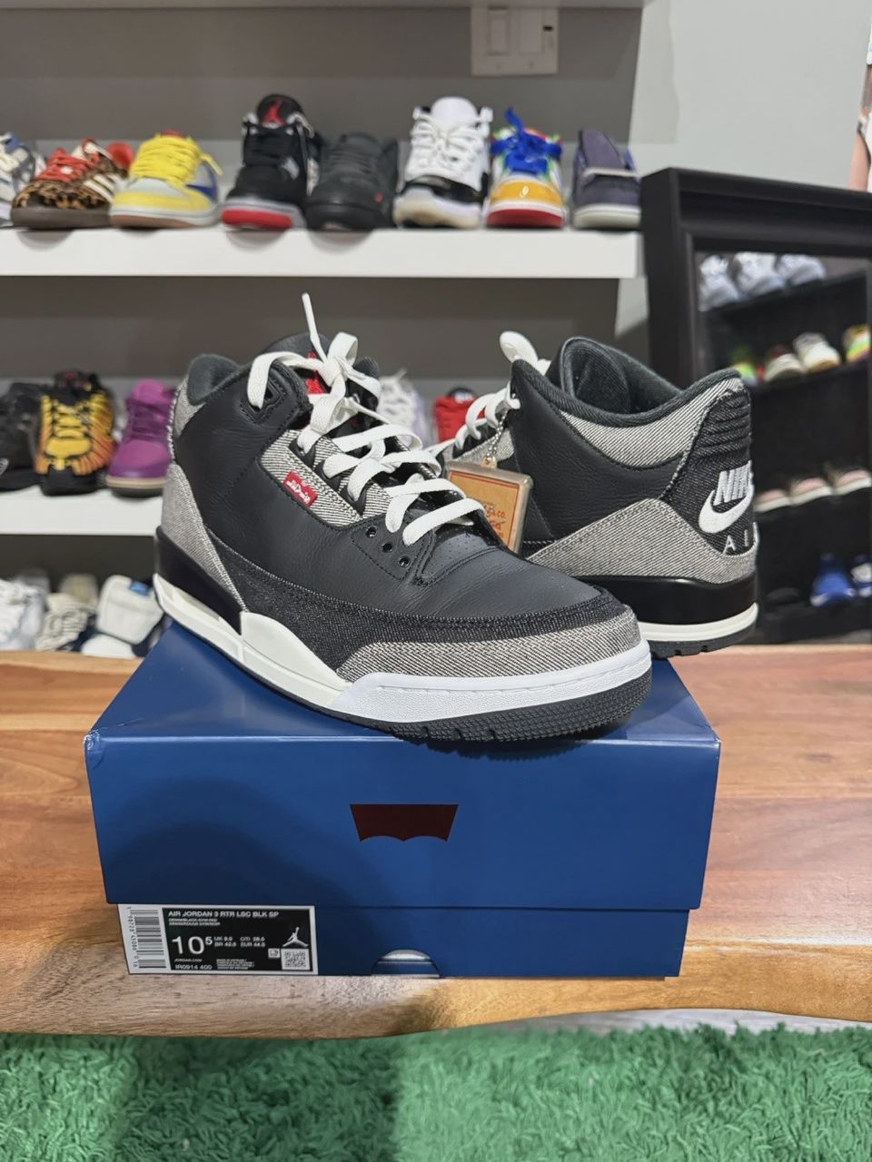 Air Jordan 3 Retro Levi’s Black • Pre-Owned [9506]