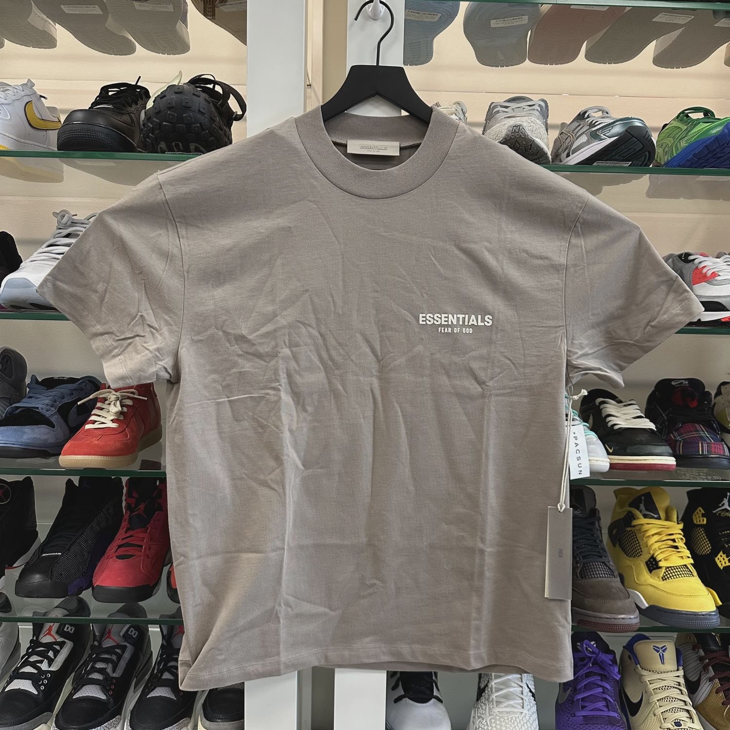 Essentials tee • Brand New [1679]