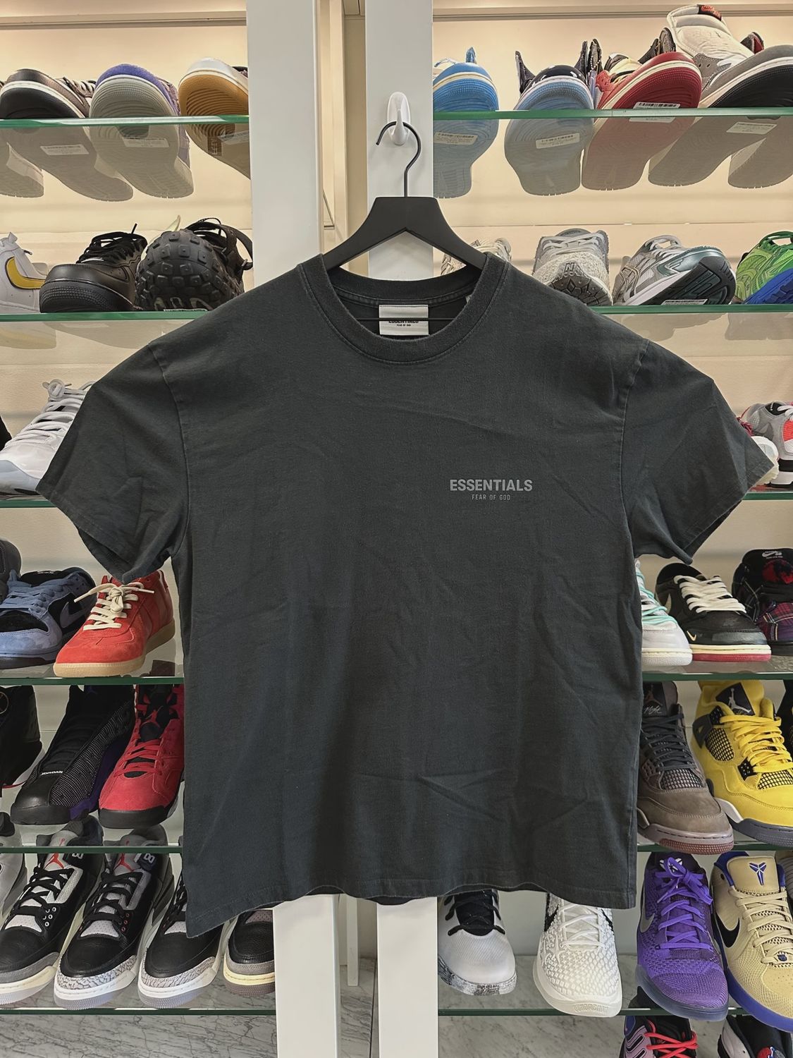 Essentials tee • Pre-Owned [9163]