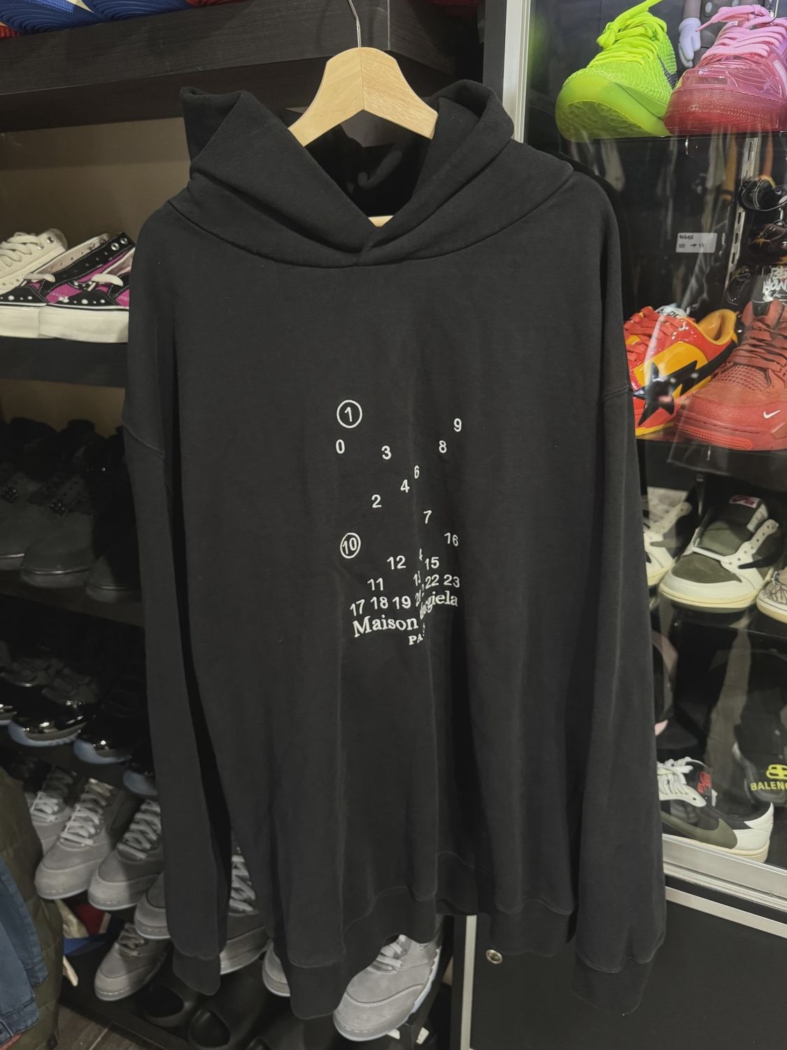Maison Margiela Black Hoodie • Pre-Owned [8823]