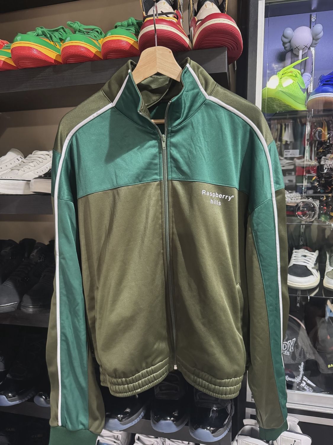 Raspberry Hill Track Jacket XL • Brand New [3814]
