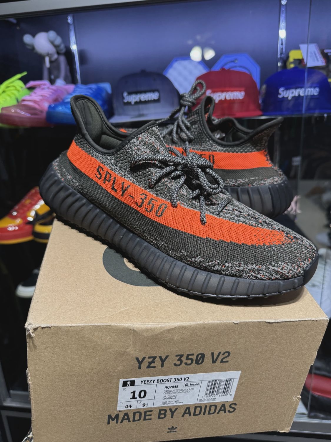 adidas Yeezy Boost 350 V2 Carbon Beluga • Pre-Owned [8222]