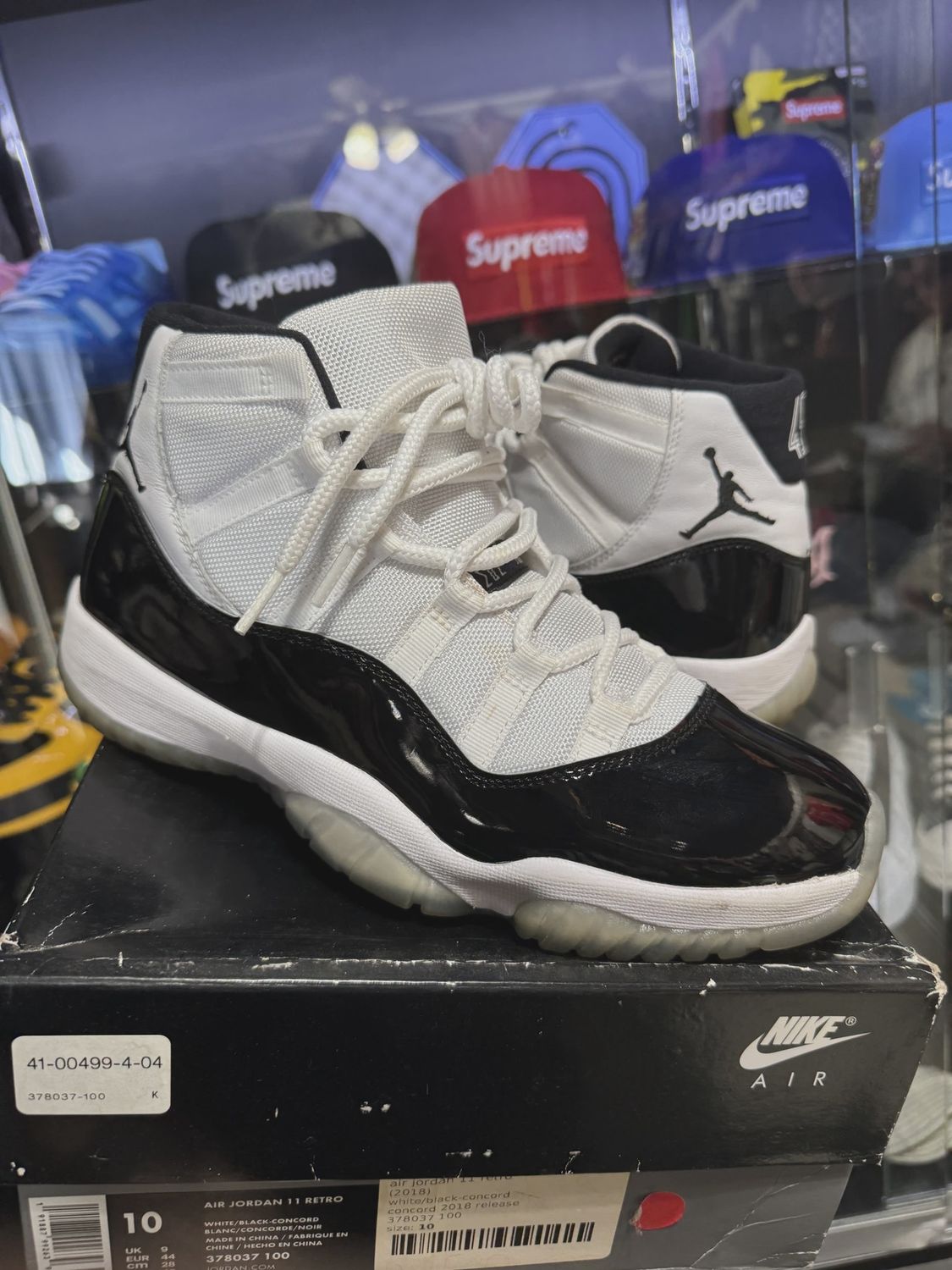 Air Jordan 11 Retro Concord (2018) • Pre-Owned [9036]