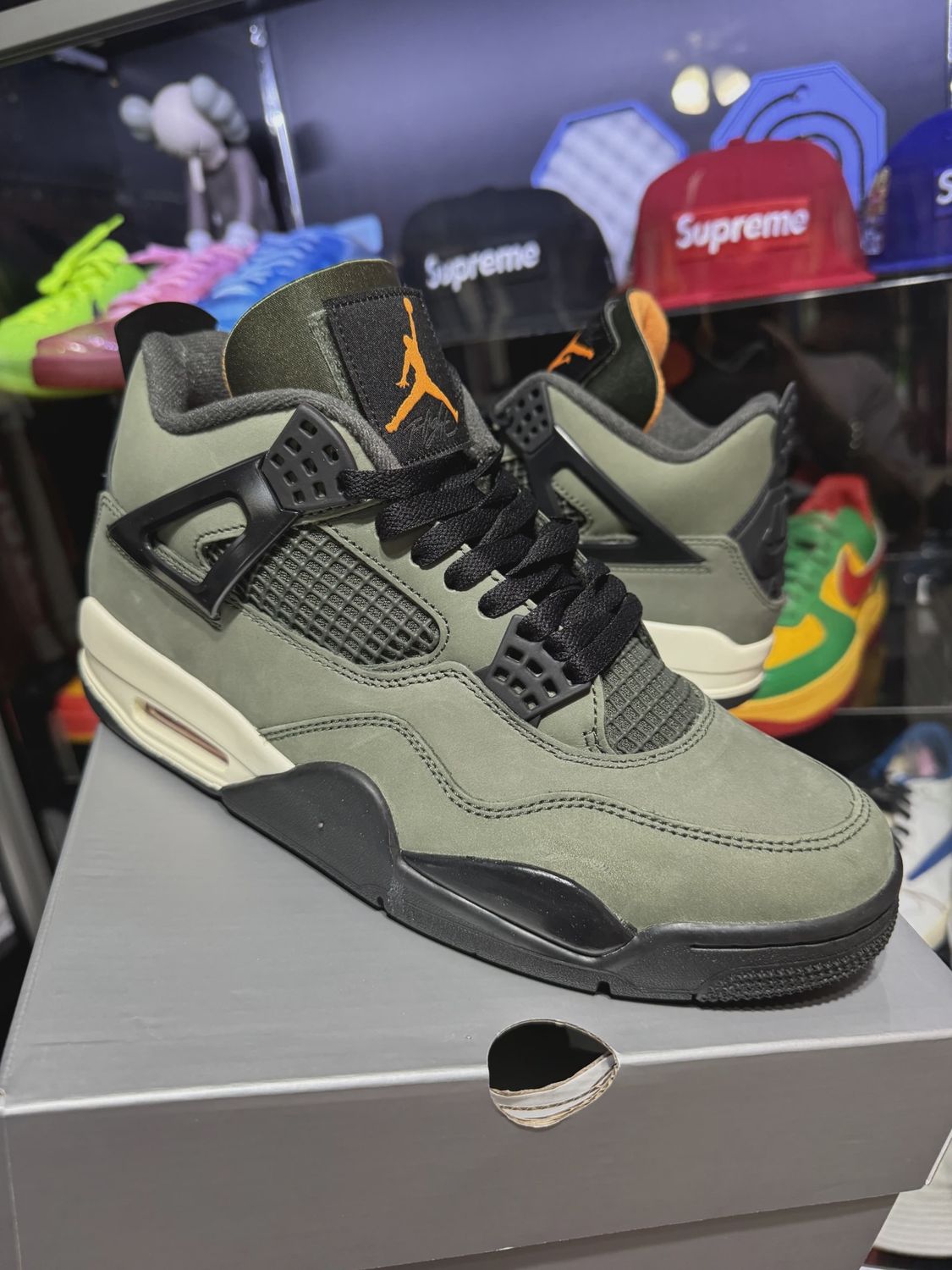 Air Jordan 4 Retro Original SP Undefeated (2025) • Pre-Owned [1182]