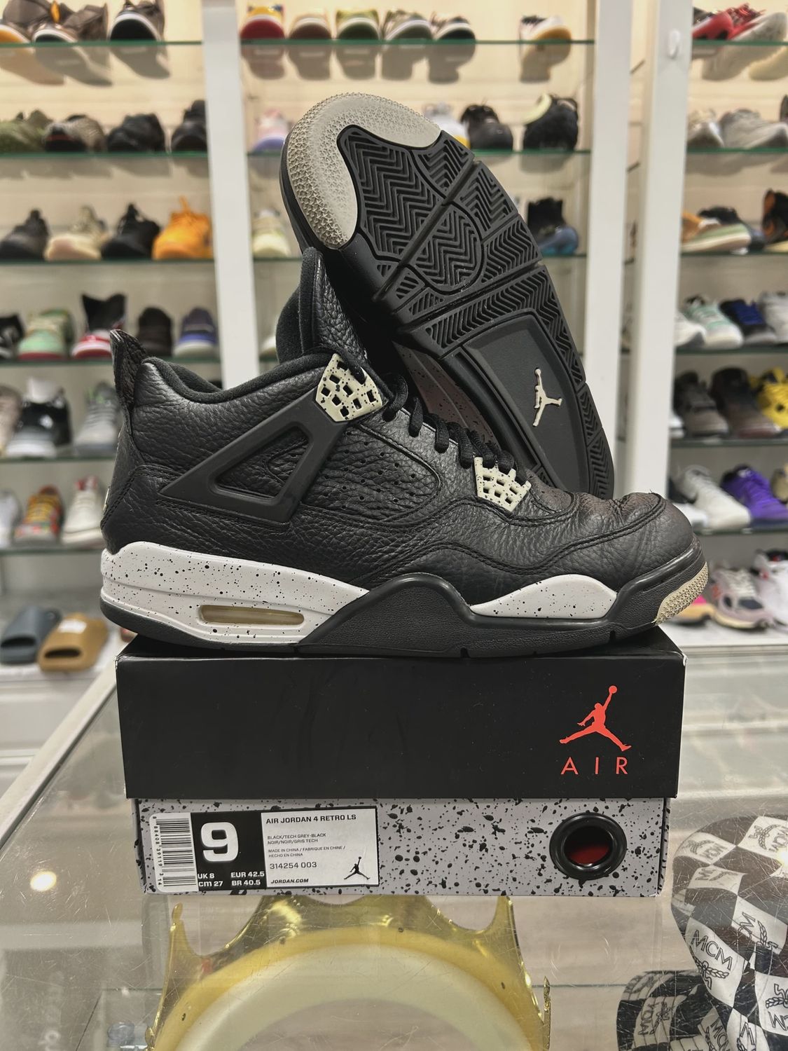 Air Jordan 4 Retro Oreo (2015) • Pre-Owned [6818]