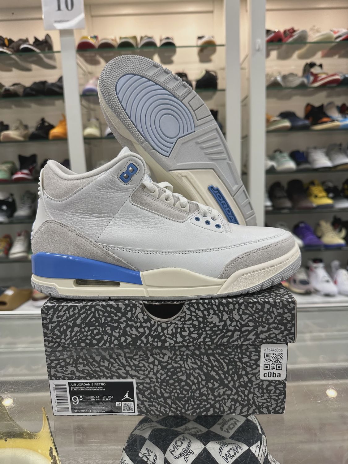 Air Jordan 3 Retro Lucky Shorts • Pre-Owned [2812]