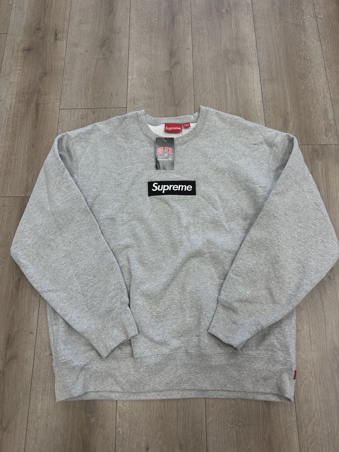 FW22 Supreme Box Logo Crewneck 'Heather Grey' • Pre-Owned [9214]