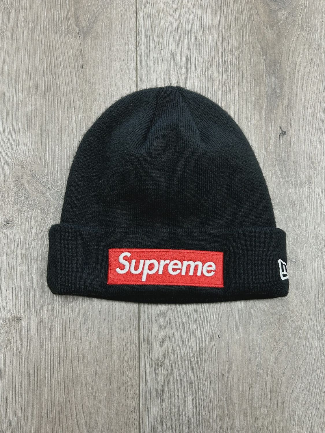Supreme red box logo beanie • Pre-Owned [0473]