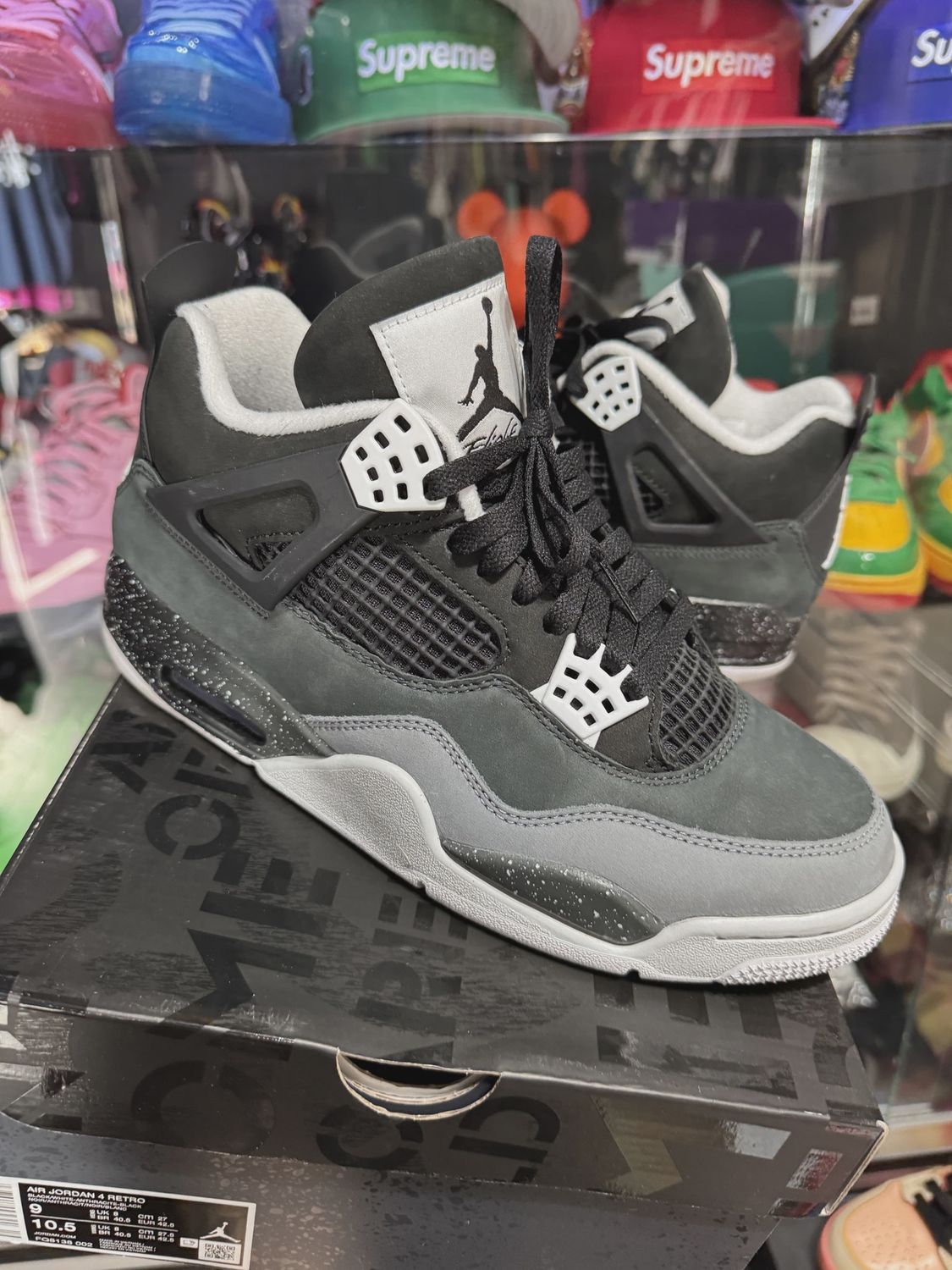 Air Jordan 4 Retro Fear (2024) • Pre-Owned [5297]