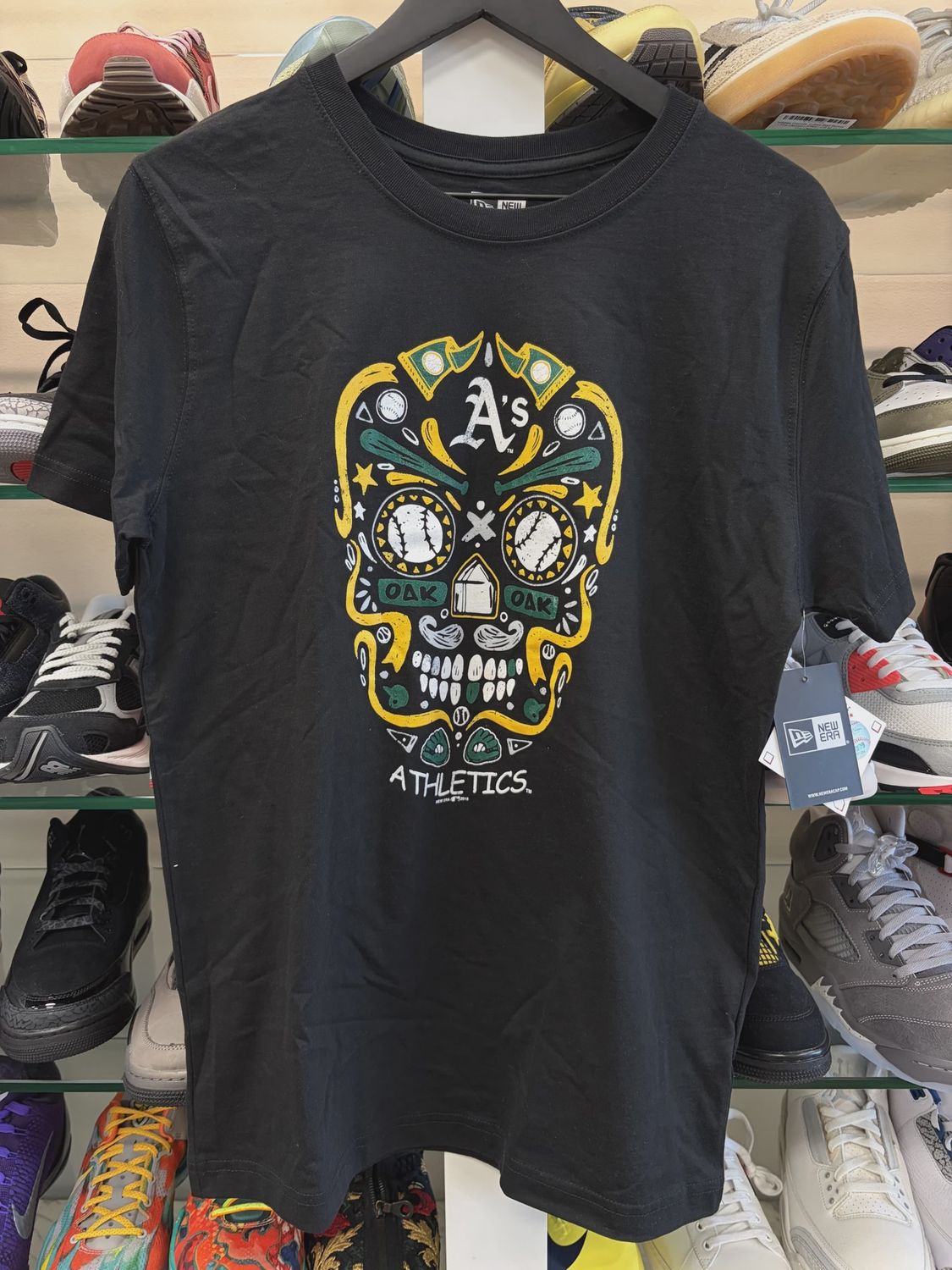Men's Oakland Athletics New Era Sugar Skulls T-Shirt • Brand New [7231]