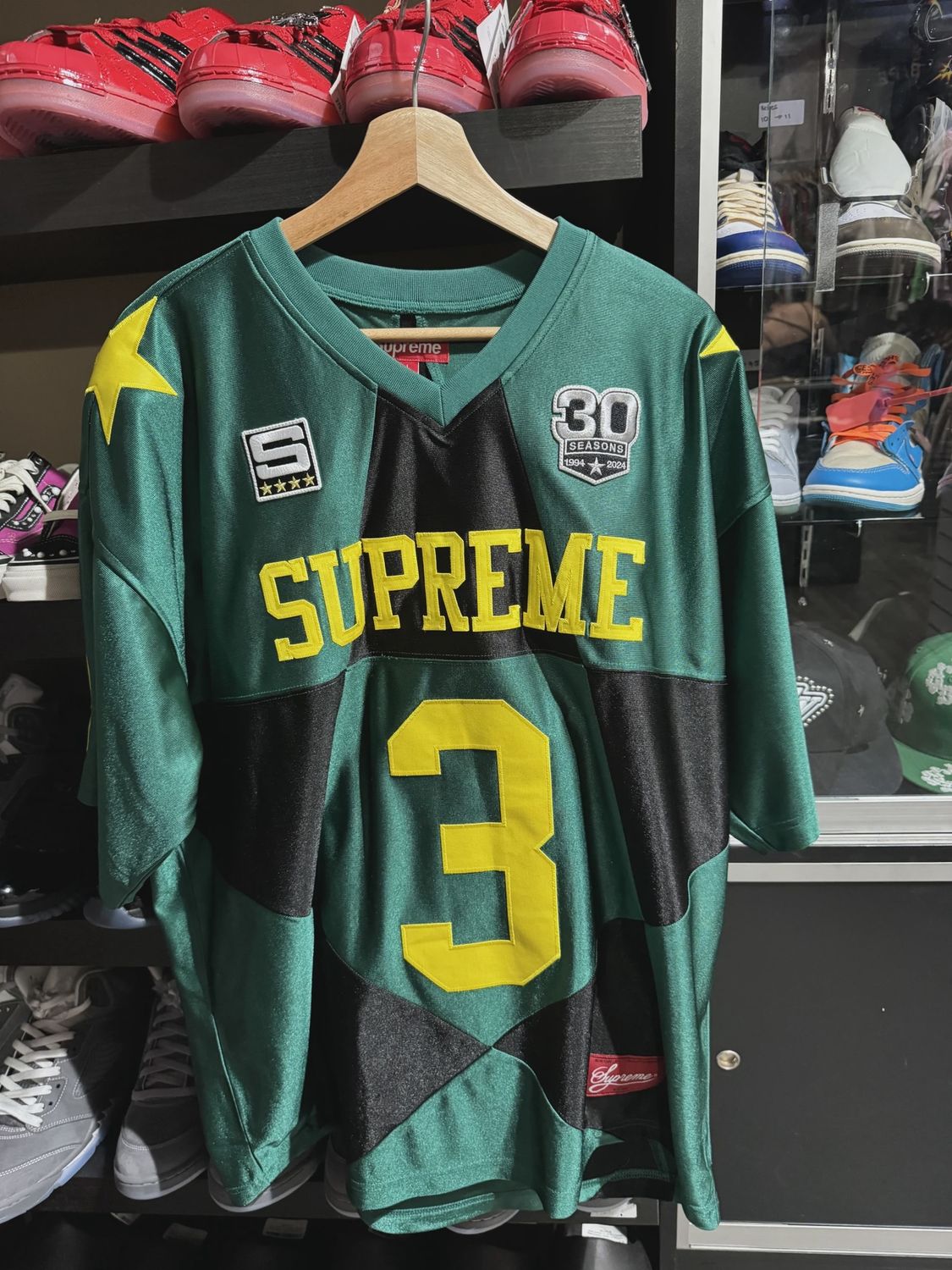 Supreme Stars Jersey sz L • Pre-Owned [7711]