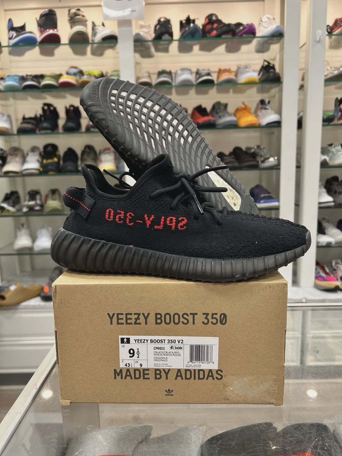 adidas Yeezy Boost 350 V2 Black Red • Pre-Owned [6099]