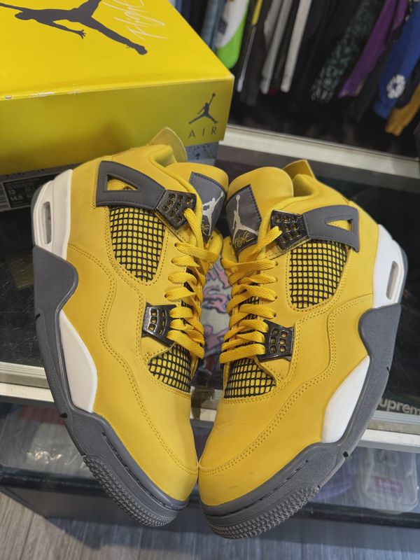 Air Jordan 4 Retro Lightning (2021) • Pre-Owned [6762]