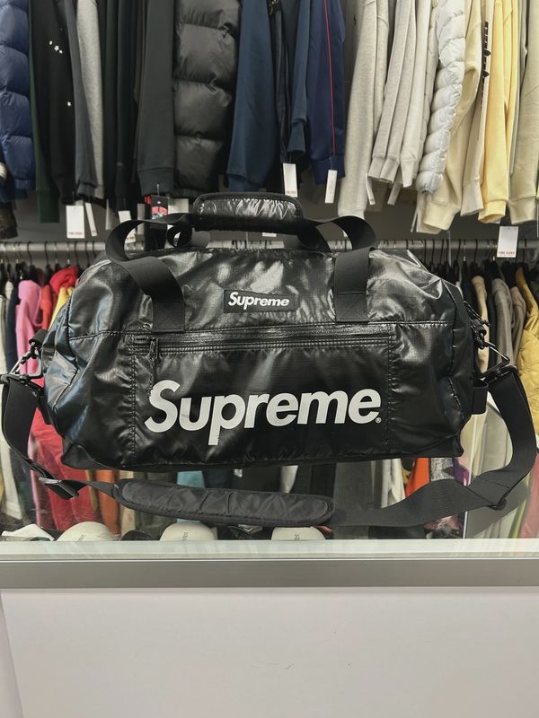 Supreme FW17 duffle bag Black • Pre-Owned [7452]