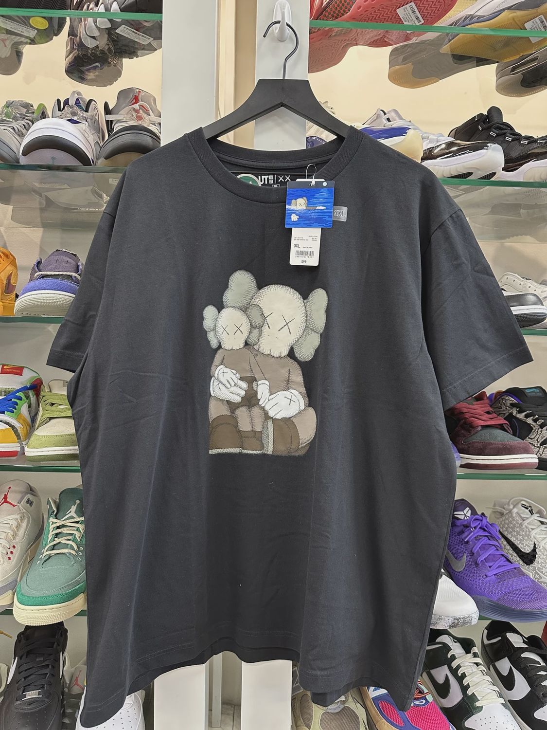 KAWS x Uniqlo UT Short Sleeve Graphic T-shirt • Brand New [2374]