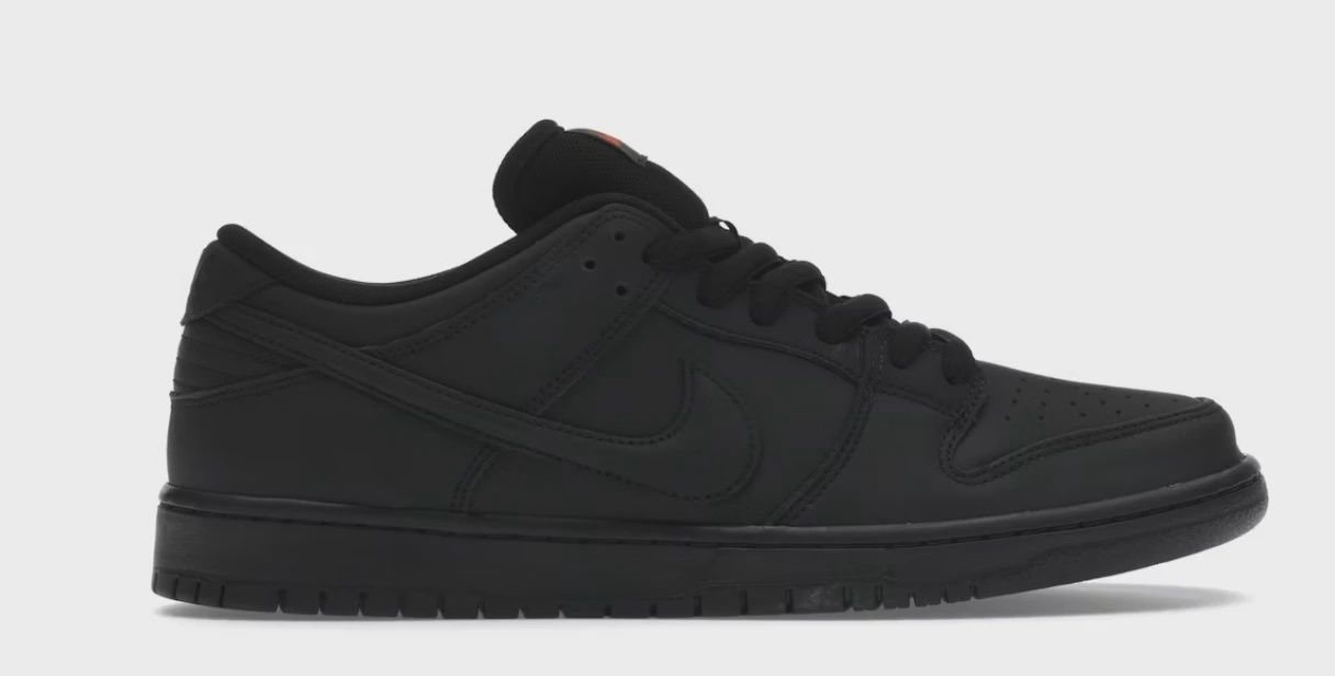 Nike SB Dunk Low Pro Triple Black • Brand New [3121]