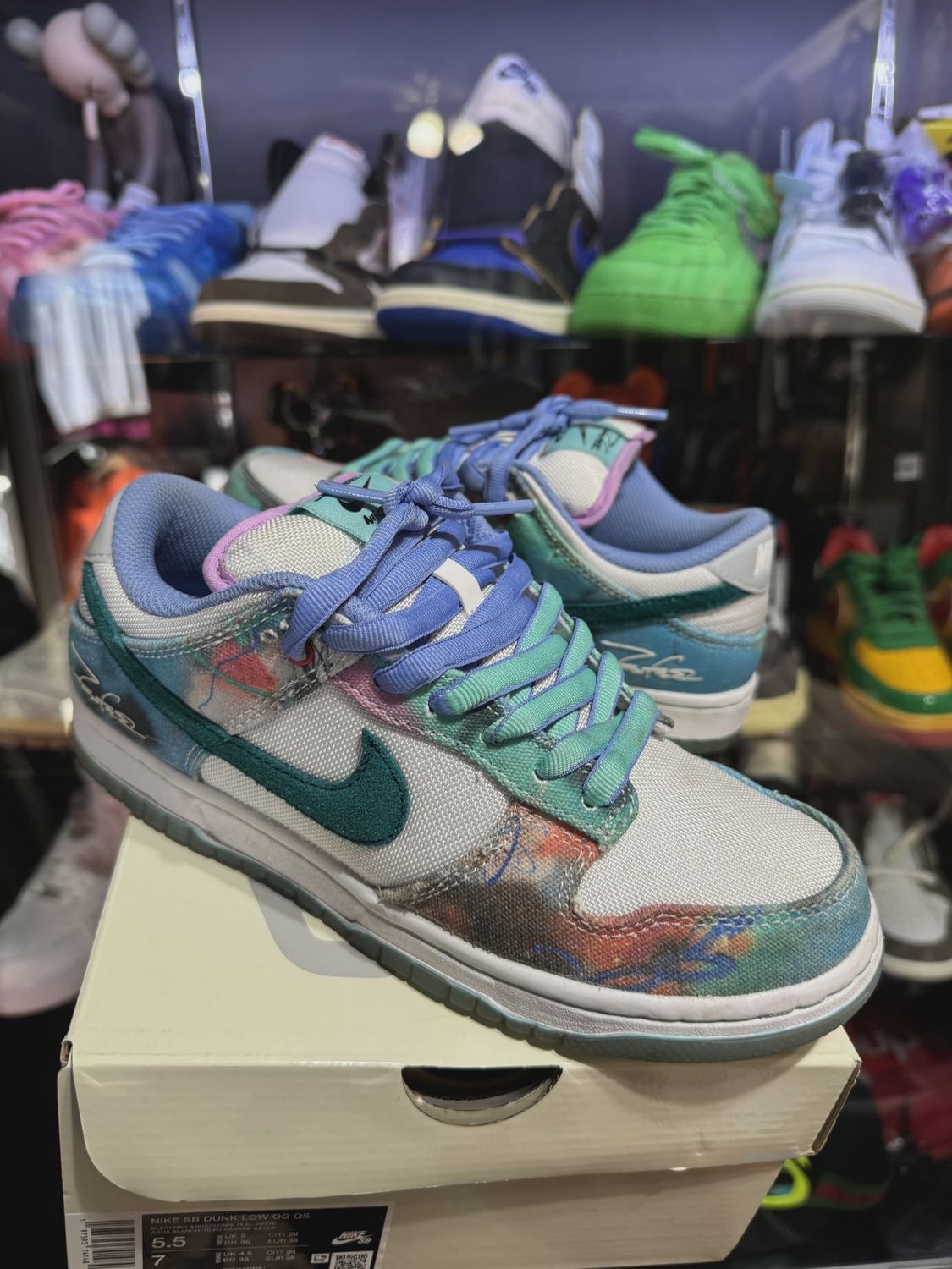 Nike SB Dunk Low Futura Laboratories Bleached Aqua • Pre-Owned [3007]