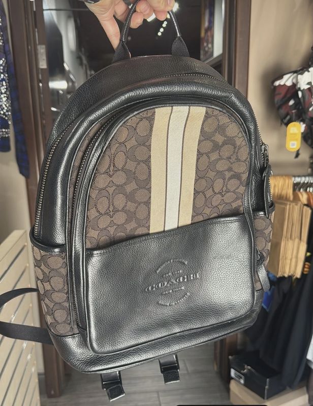 Coach back pack • Pre-Owned [4626]