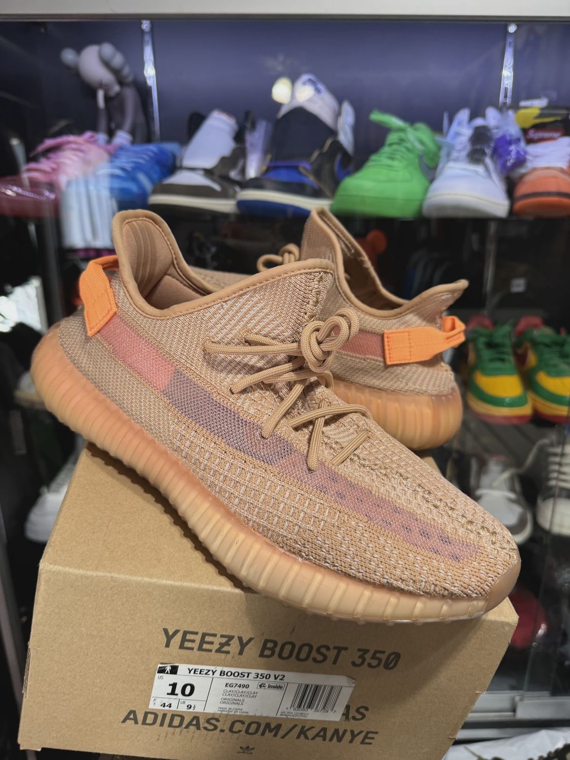 adidas Yeezy Boost 350 V2 Clay • Pre-Owned [3577]