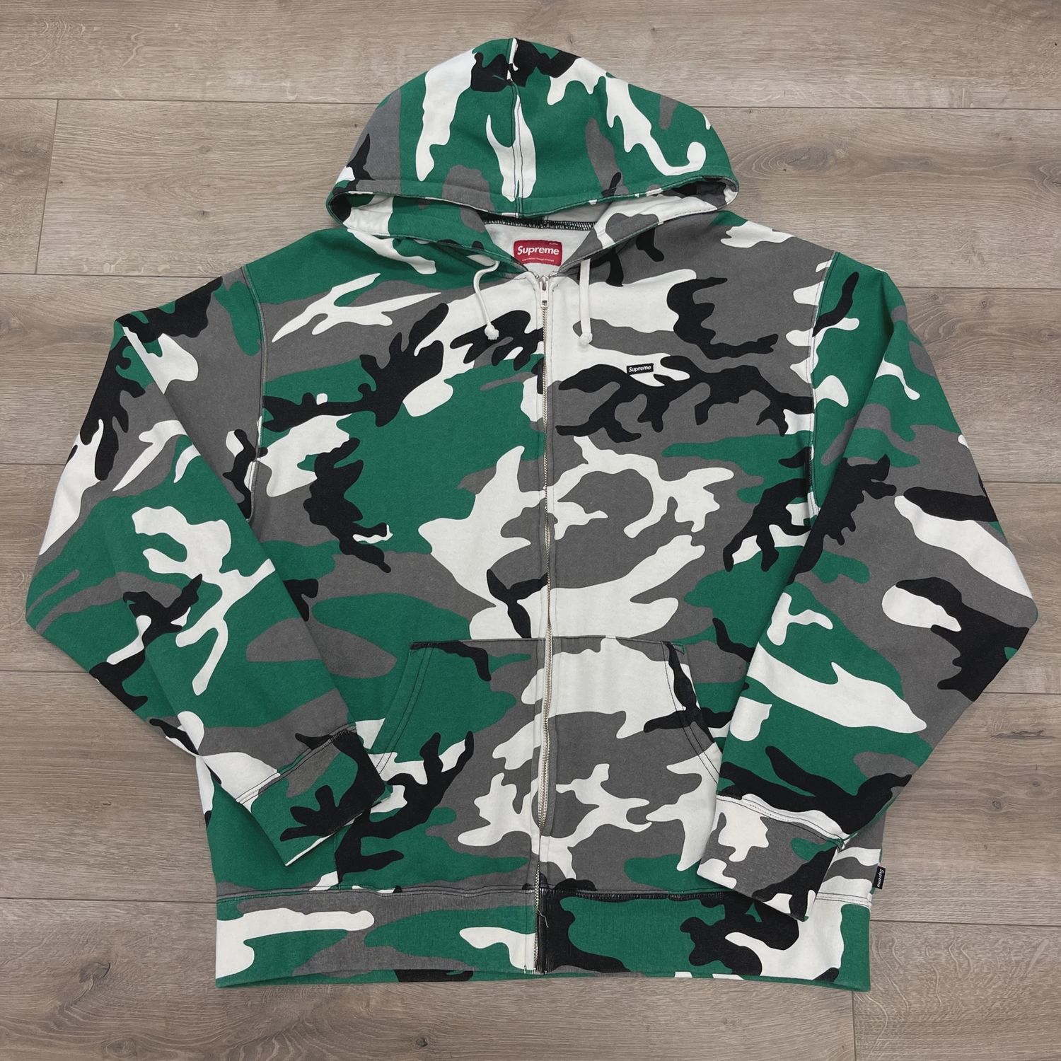Supreme Camo Small Box Logo • Pre-Owned [8954]