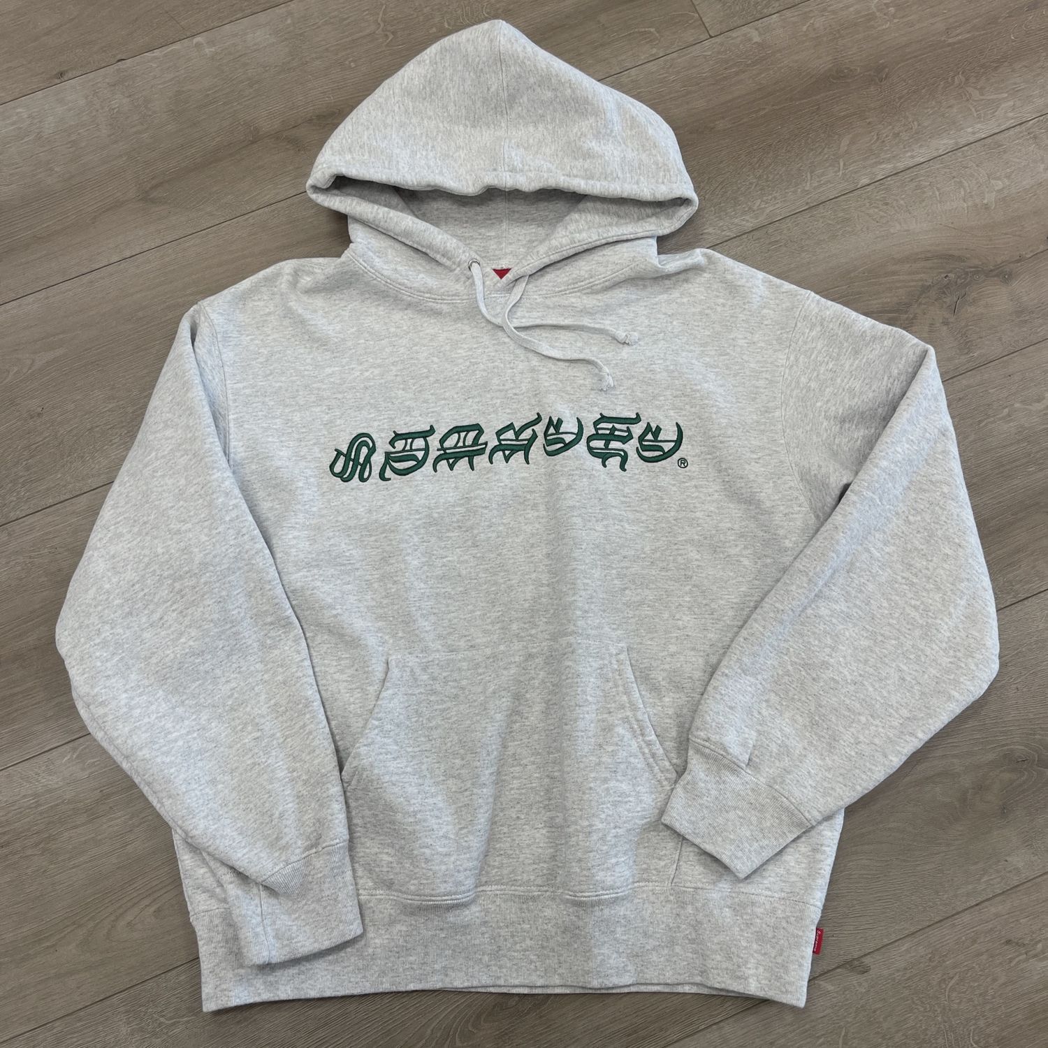 Supreme Blackletter Hooded Sweatshirt • Pre-Owned [3685]