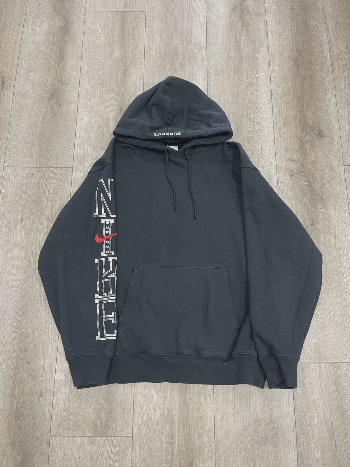 Supreme x Nike Hooded Sweatshirt • Pre-Owned [4596]