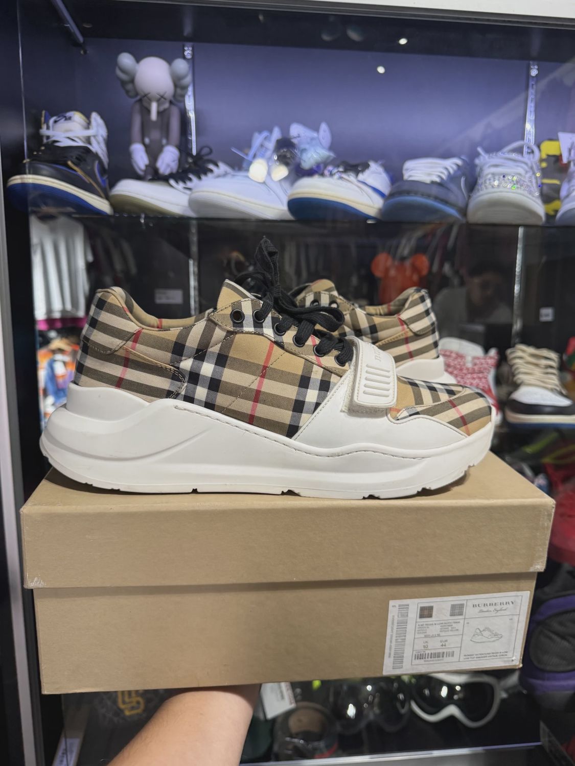 Burberry Regis Low • Pre-Owned [3410], Product Condition: Pre-Owned, Shoe Size: US M 11