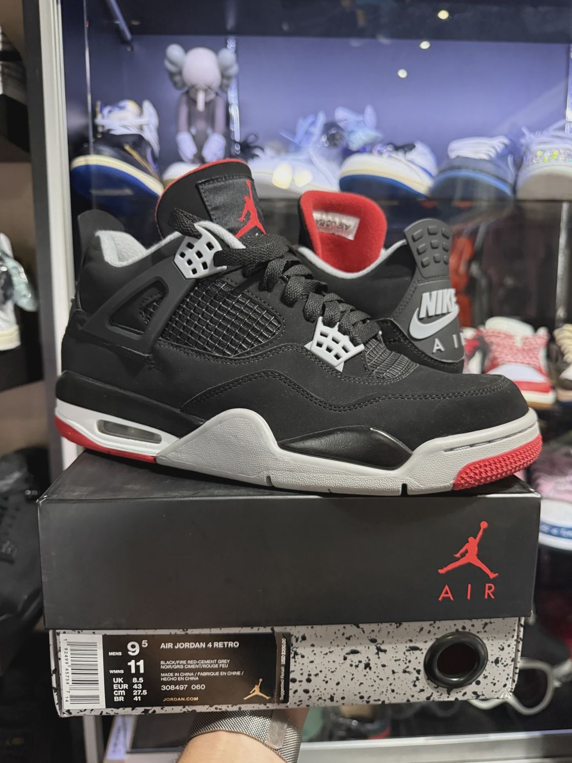 Jordan 4 Retro Bred (2019) • Pre-Owned [5418], Product Condition: Pre-Owned, Shoe Size: US M 9.5