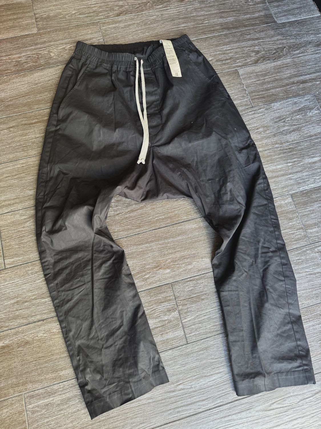 Rick Owen’s drop crotch nylon pants • Pre-Owned [7460]