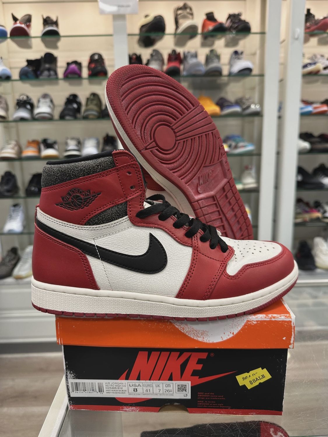 Air Jordan 1 Retro High Original Chicago Lost and Found (Size 8.5) • Pre-Owned [7928]