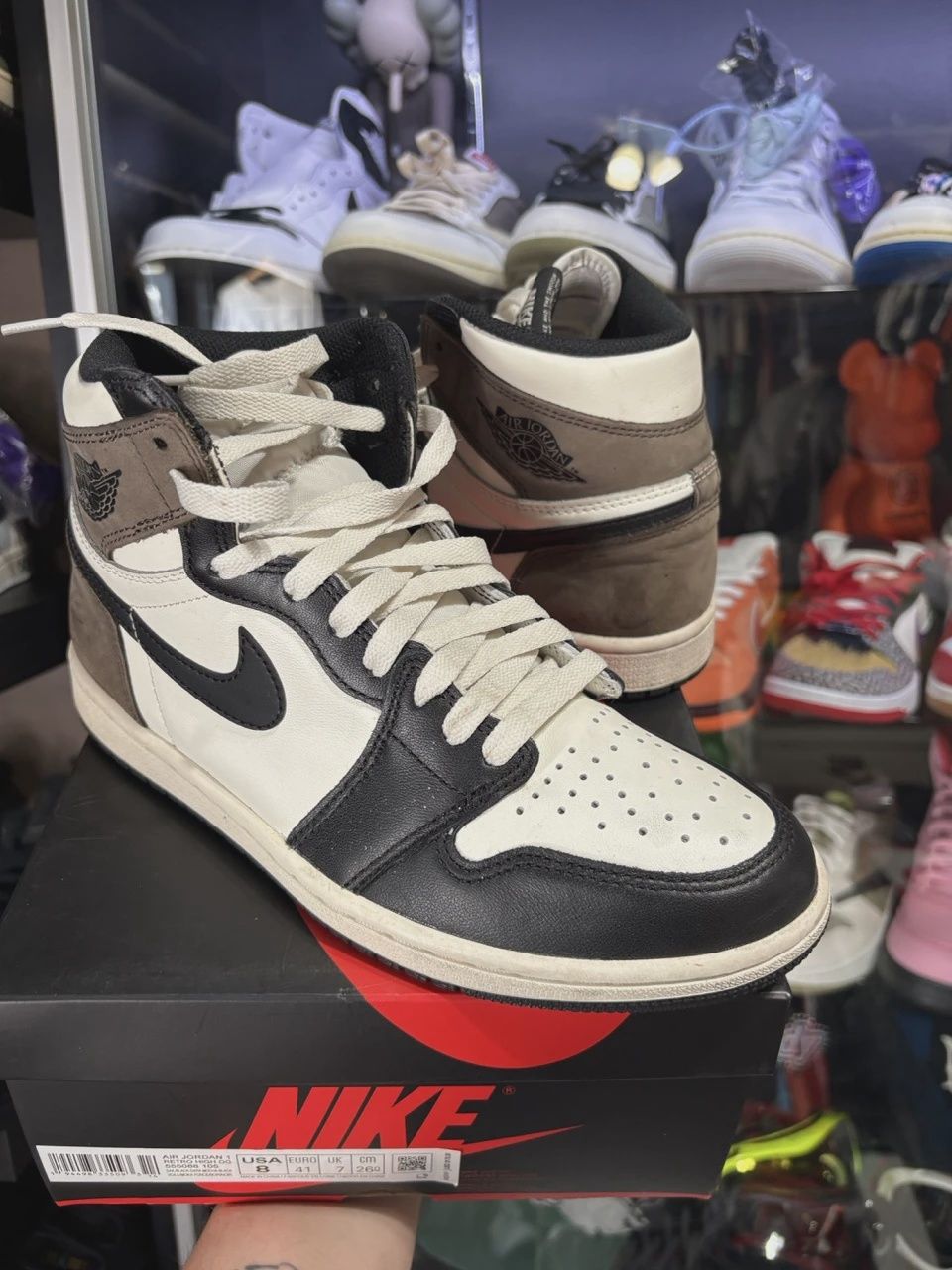 Air Jordan 1 Retro High Dark Mocha • Pre-Owned [9152]