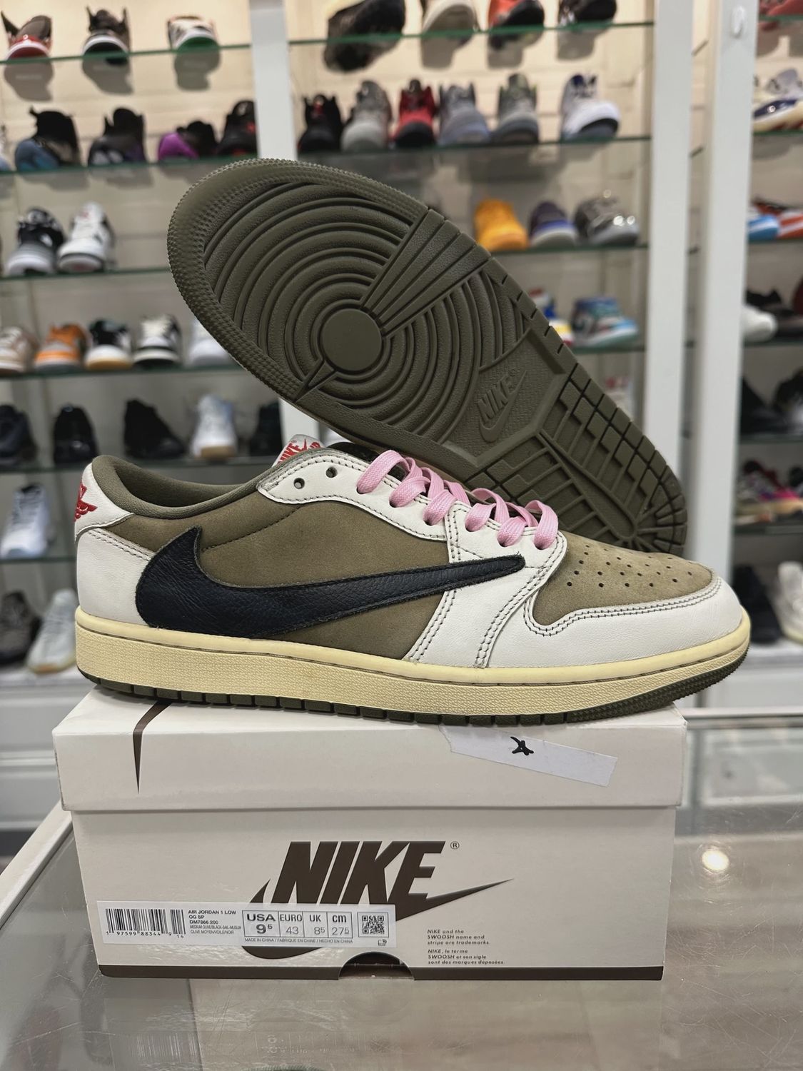 Air Jordan 1 Retro Low Original SP Travis Scott Medium Olive • Pre-Owned [6661]