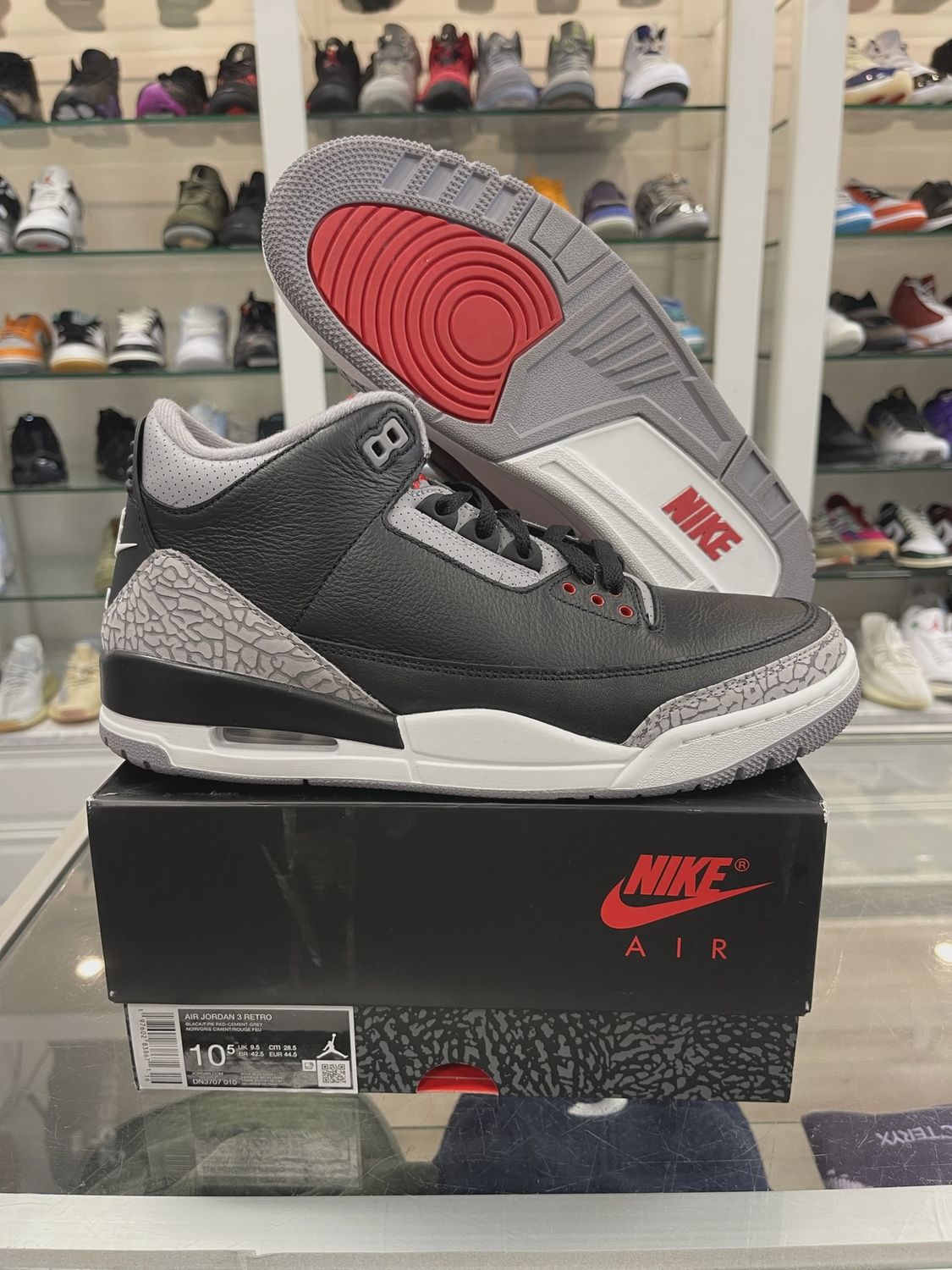 Air Jordan 3 Retro Original Black Cement (2024) • Pre-Owned [8201]