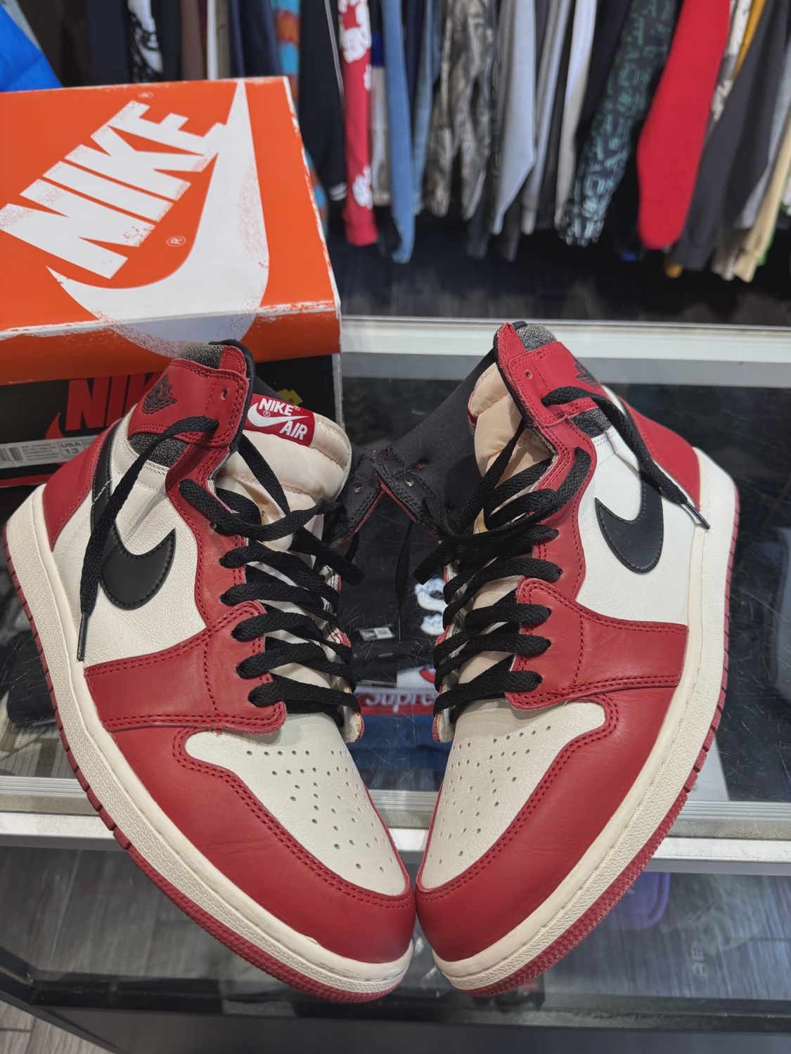 Air Jordan 1 Retro High Original Chicago Lost and Found • Pre-Owned [9791]