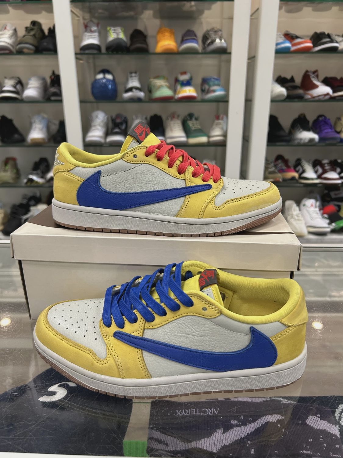 Jordan 1 Retro Low OG SP Travis Scott Canary (W) • Pre-Owned [4899]