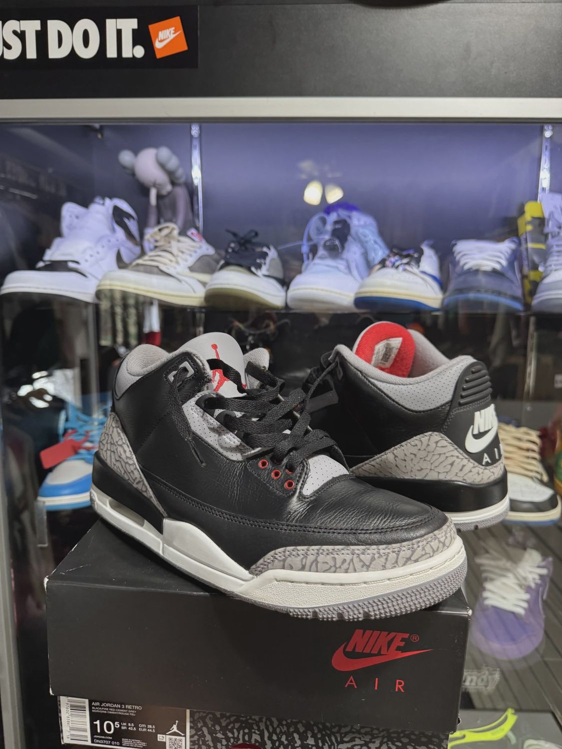 Jordan 3 Retro OG Black Cement (2024) • Pre-Owned [2235]