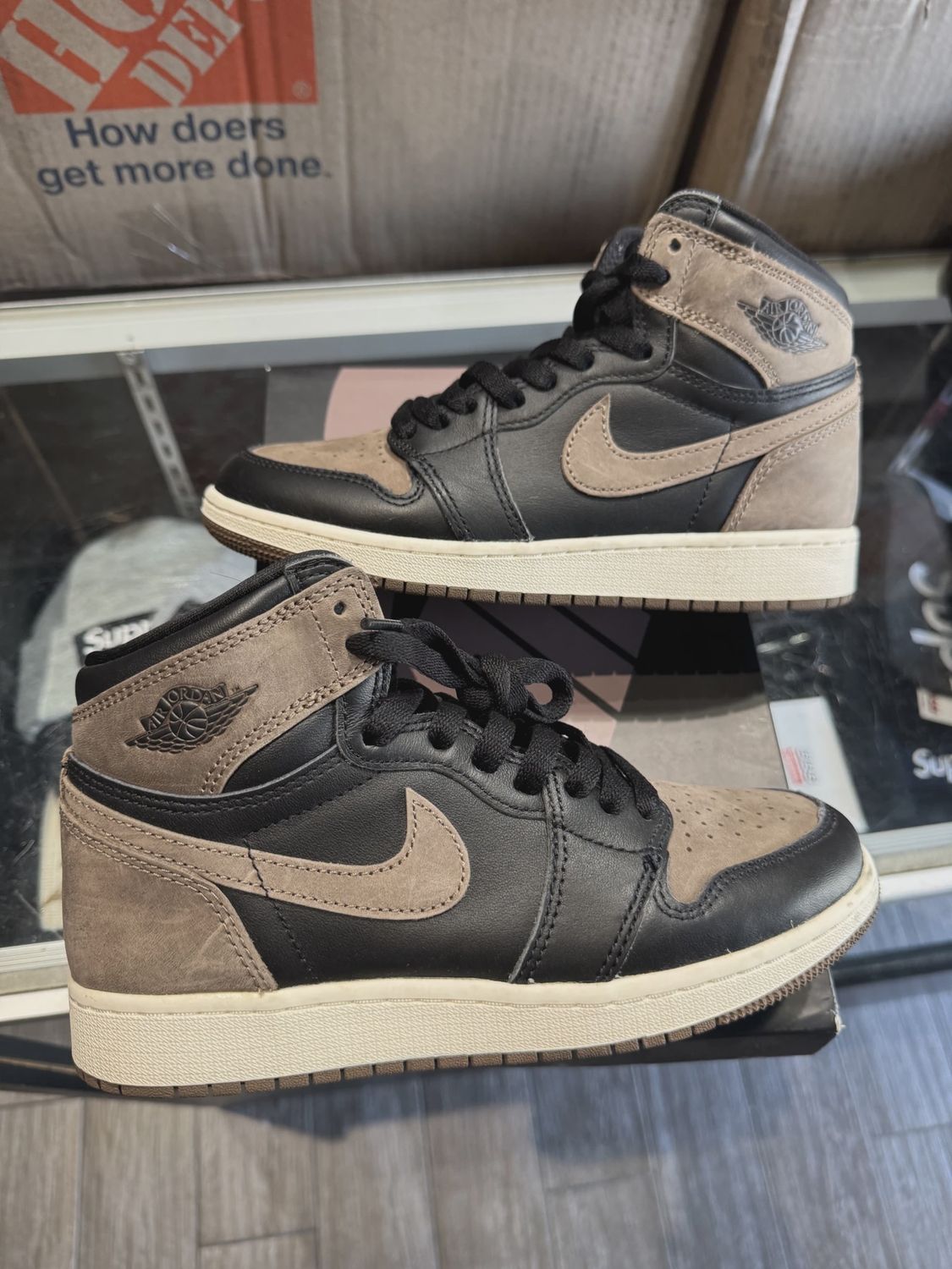 Jordan 1 Retro High OG Palomino (GS) No Box • Pre-Owned [7834]