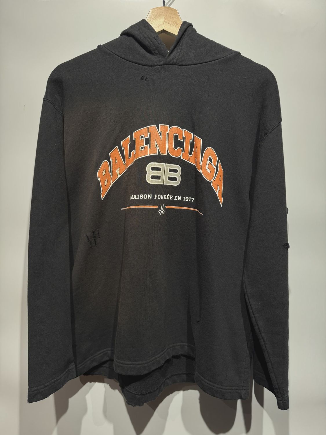 Balenciaga Distressed Finish Black Hoodie size XS • Pre-Owned [6919]