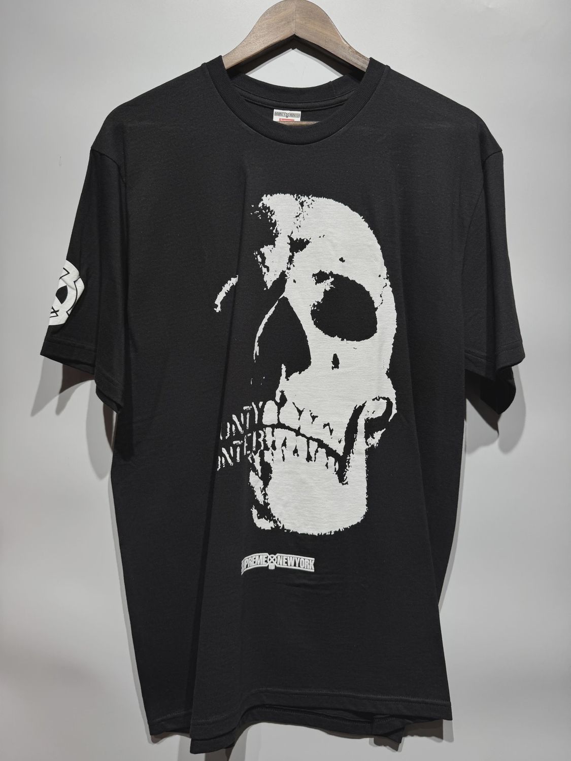 Supreme Bounty Hunter Skulls Tee Black size L • Pre-Owned [8103]