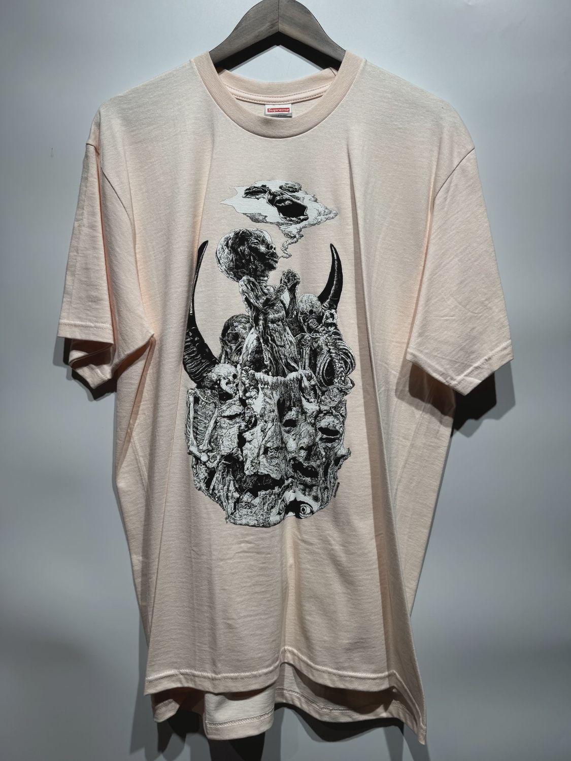 Supreme Mutants Tee Pale Pink Tee size L • Pre-Owned [7428]