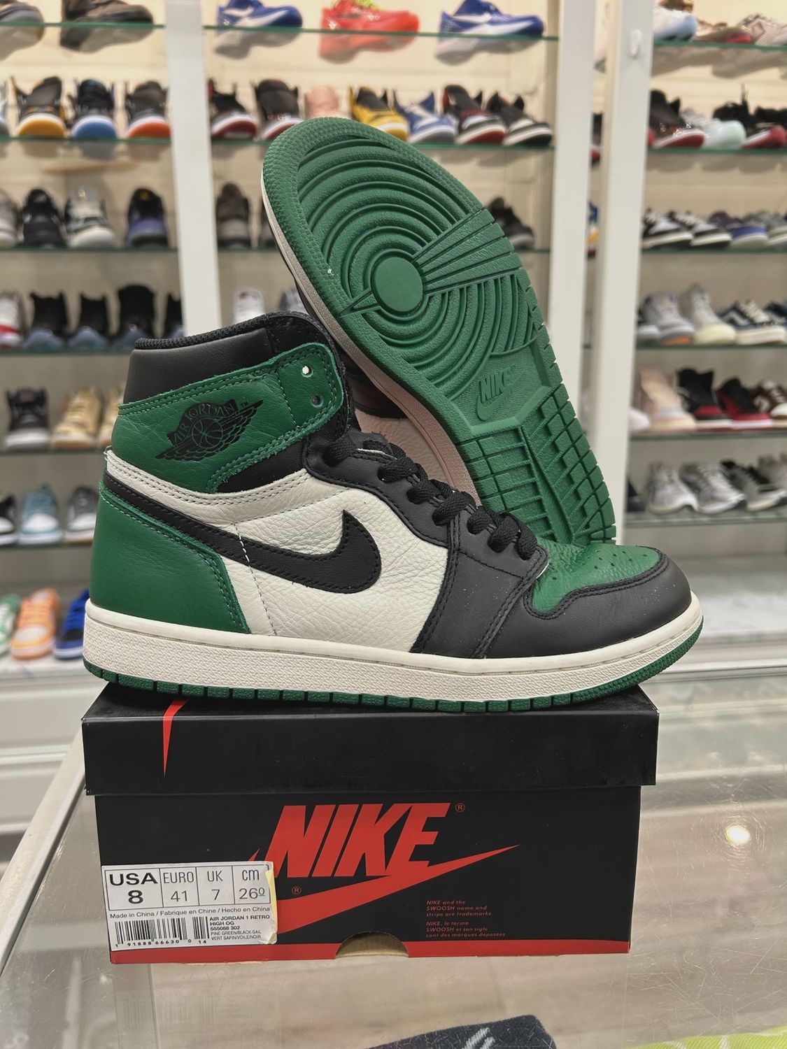 Air Jordan 1 Retro High Pine Green • Pre-Owned [8520]