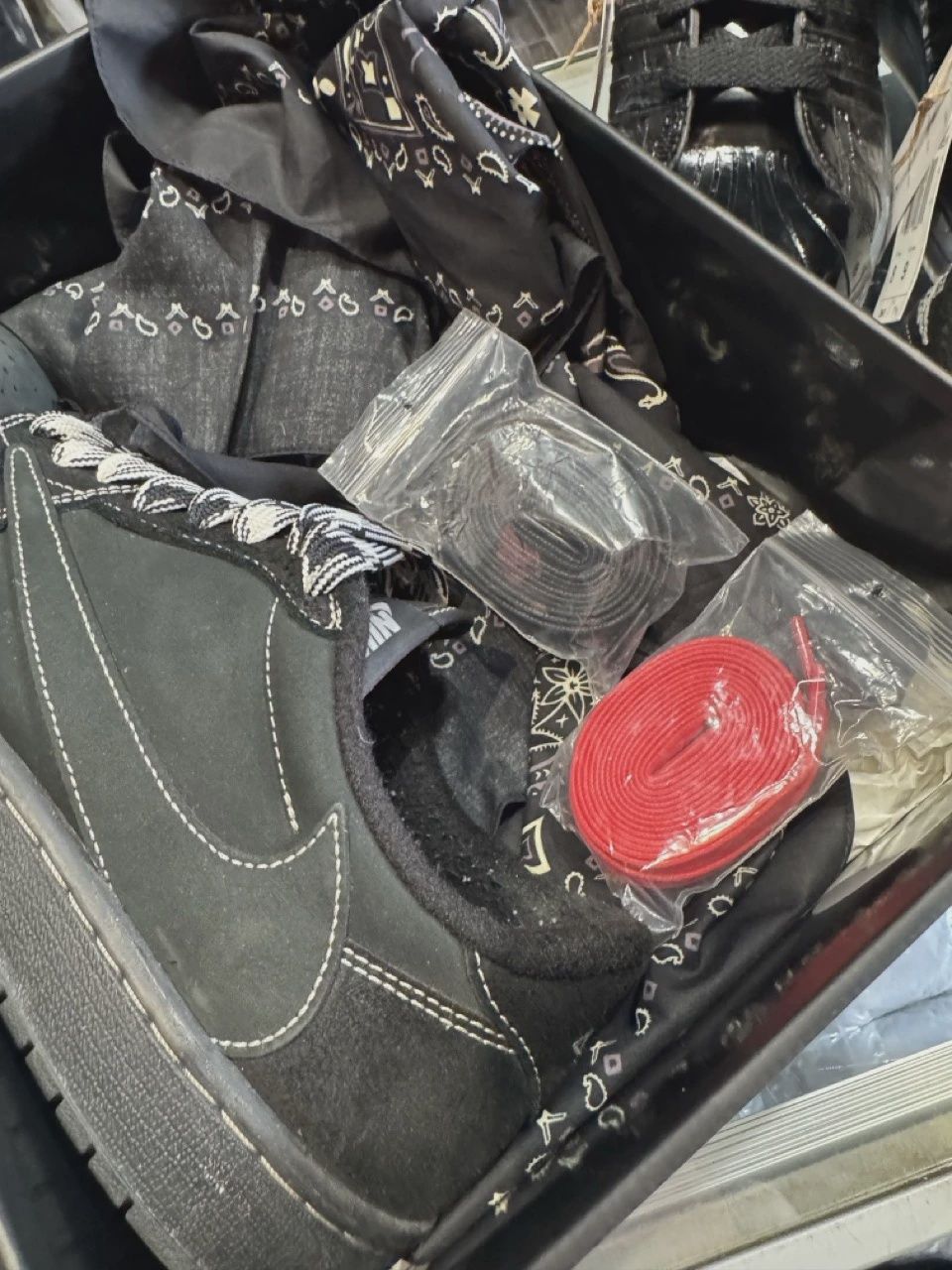 Air Jordan 1 Low Travis Scott Black Phantom  • Pre-Owned [0615]