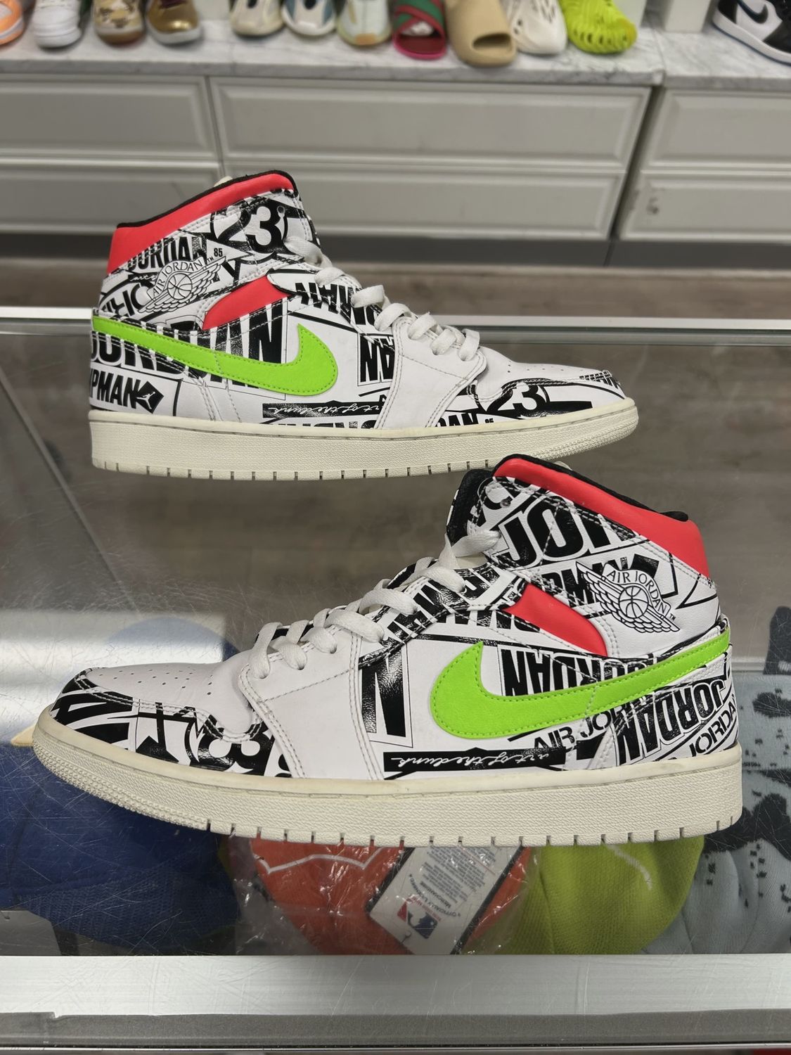 Jordan 1 Mid All Over Logos NO BOX • Pre-Owned [7550]