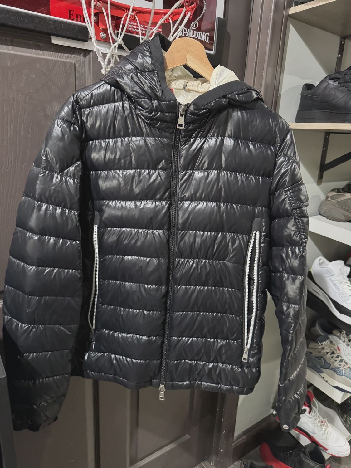 Moncler jacket • Pre-Owned [1957]