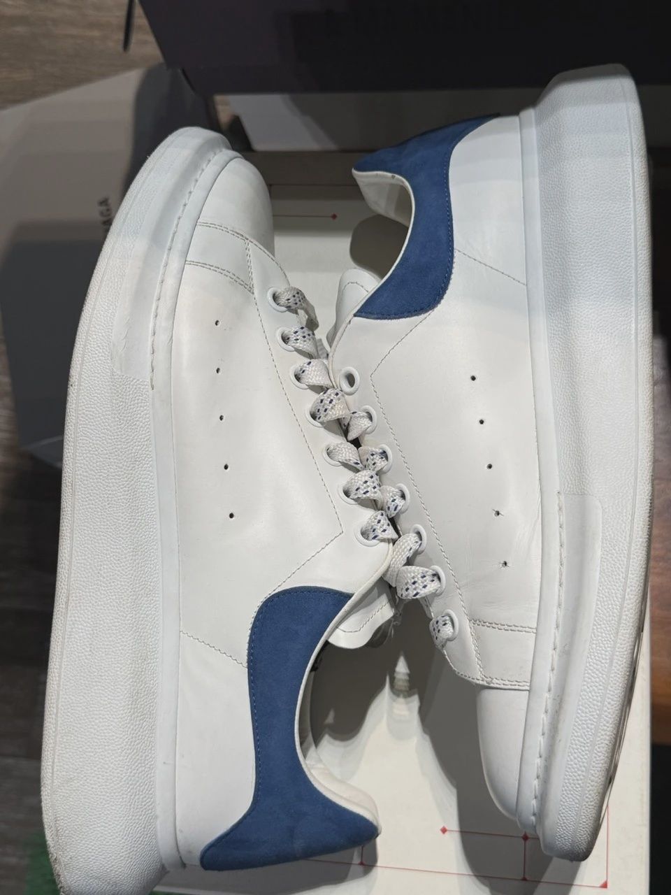Alexander McQueen White Blue • Pre-Owned [2502]
