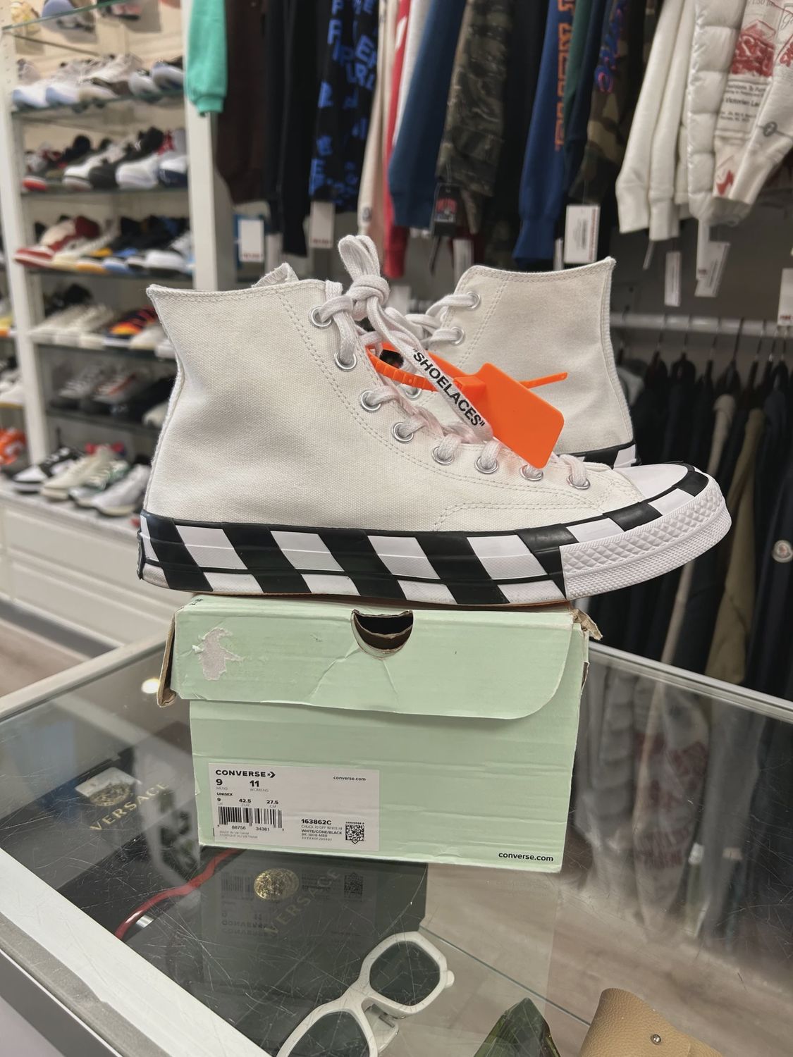 Converse Chuck Taylor All Star All Star 70 Hi Off-White • Pre-Owned [3228]