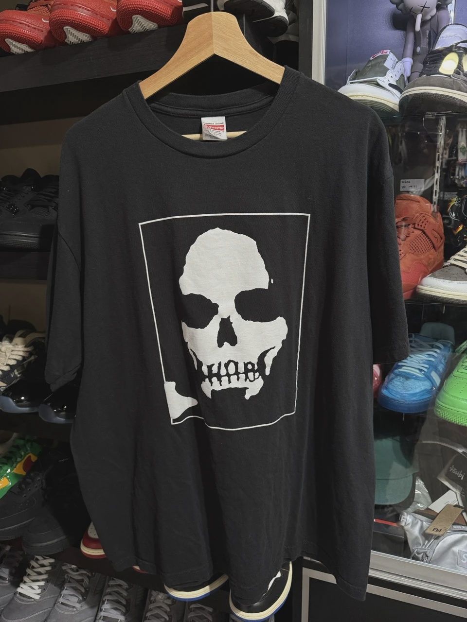 Supreme Black Tee • Pre-Owned [7041]