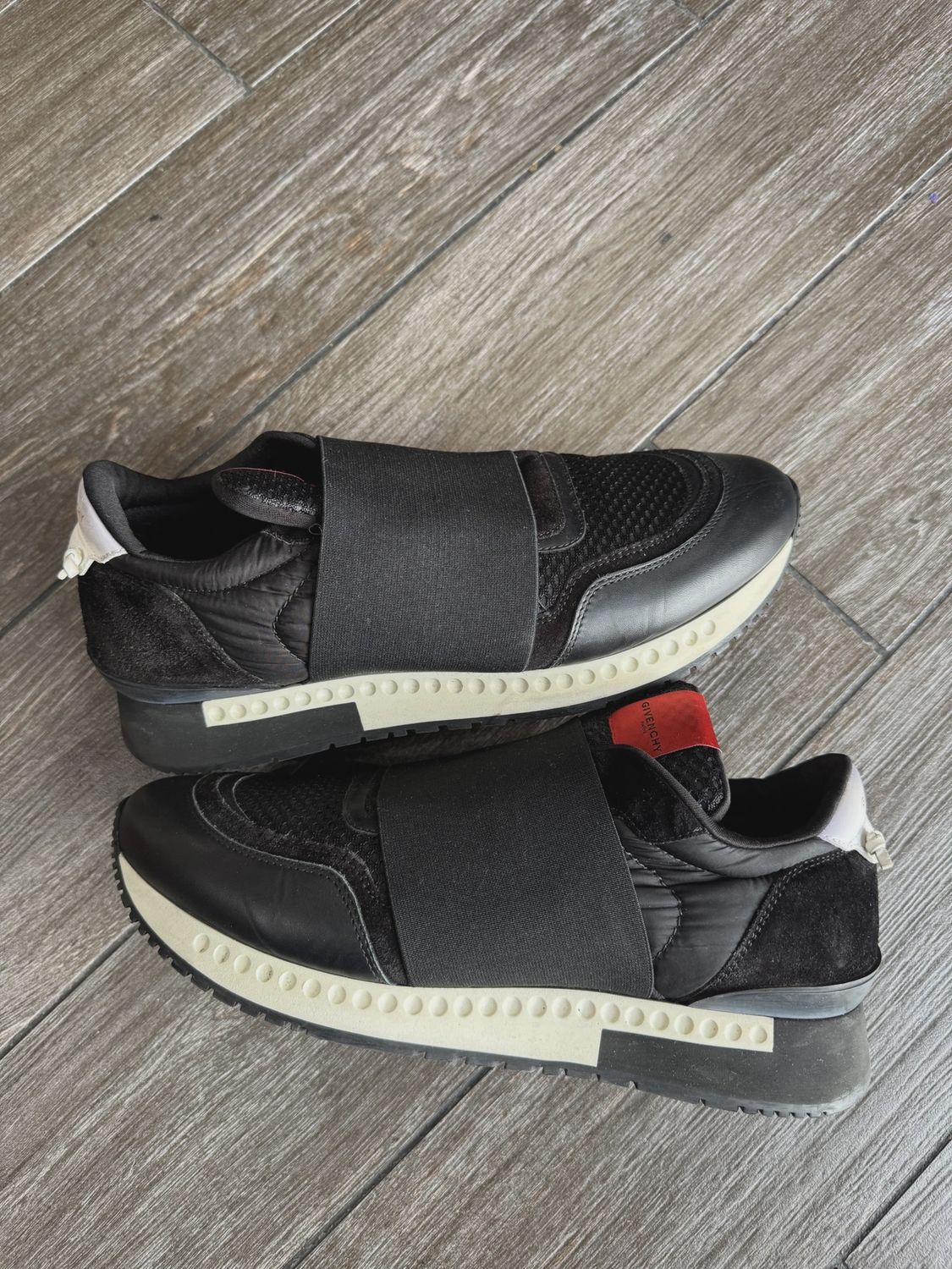 Givenchy Sneaker No Box • Pre-Owned [8360]